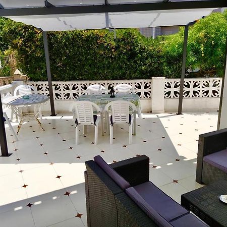 デニア Adosado De 140M2 Con Terraza A 50 M De La Playaヴィラ エクステリア 写真